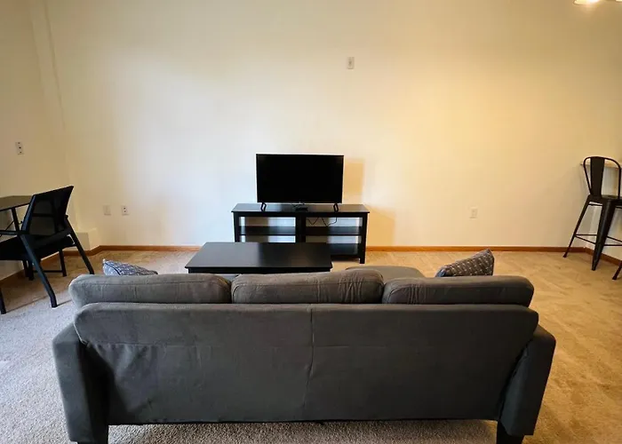 Top Hotels Near Halloweentown, Oregon