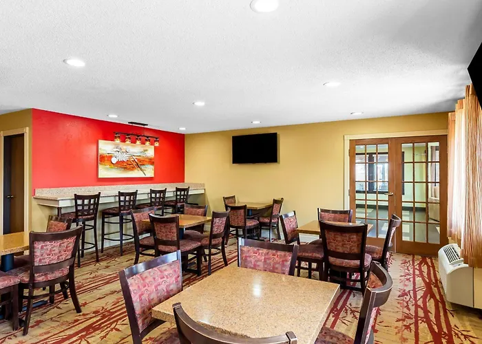 Top Jacksonville FL Hotels with Cruise Shuttles