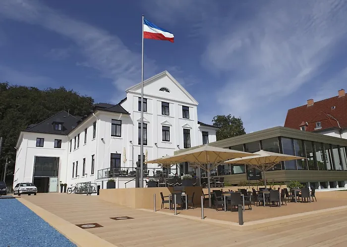 Günstige Hotels in Kiel: Eine Liste der besten Unterkünfte zu niedrigen Preisen